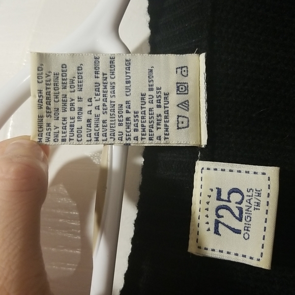 Knit pullover Vneck sweater - Picture 4 of 5